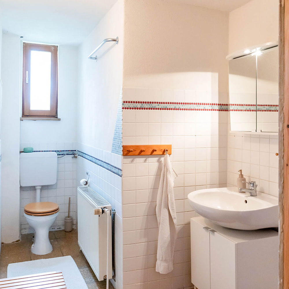 Gemeinsame Toilette & Bad